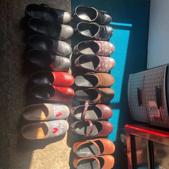 Dansko Nursing Shoes - Picture 2 of 5